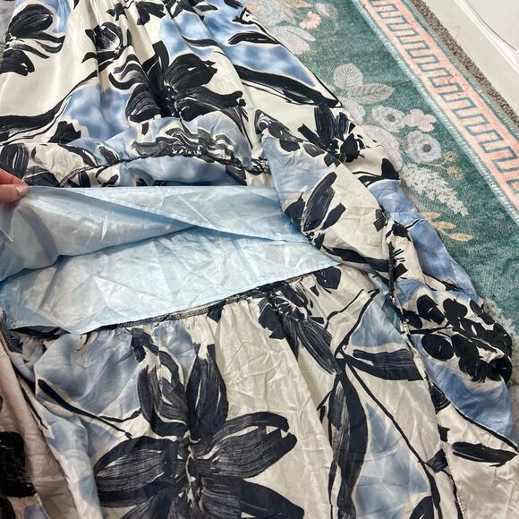 BCBGMAXAZRIA Silk Maxi Dress 6 White Blue Sleeveless Floral Abstract Ruffle Long - Picture 11 of 15